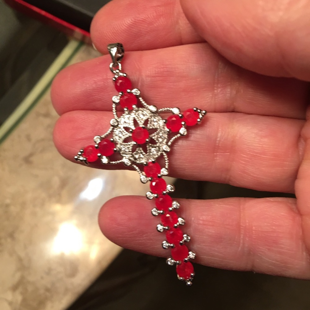 New Beautiful Ruby Red 923 silver Cross